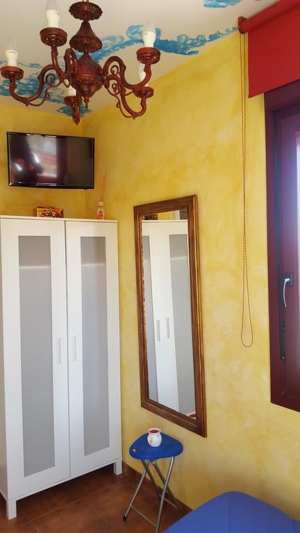 Hostal A La Sombra Del Laurel Navarrete Kültér fotó